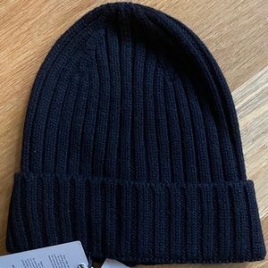 Woolrich beanie (bought from farfetch.com)